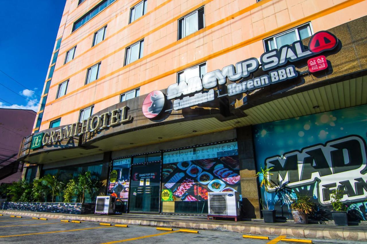 Dg Grami Hotel Paranaque City Exteriör bild
