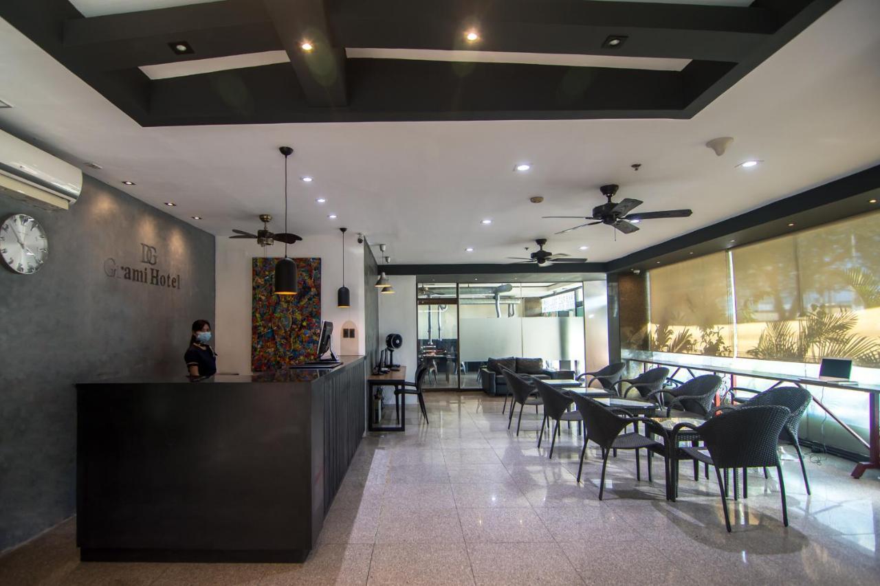 Dg Grami Hotel Paranaque City Exteriör bild