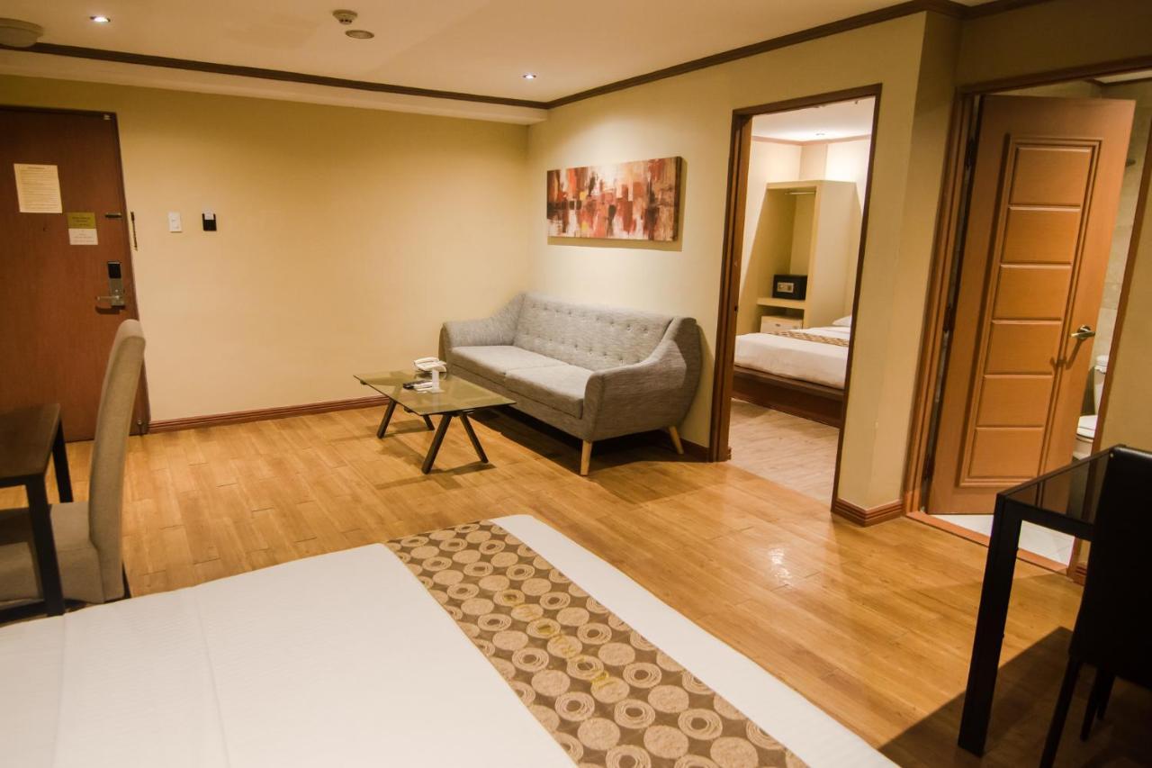 Dg Grami Hotel Paranaque City Exteriör bild