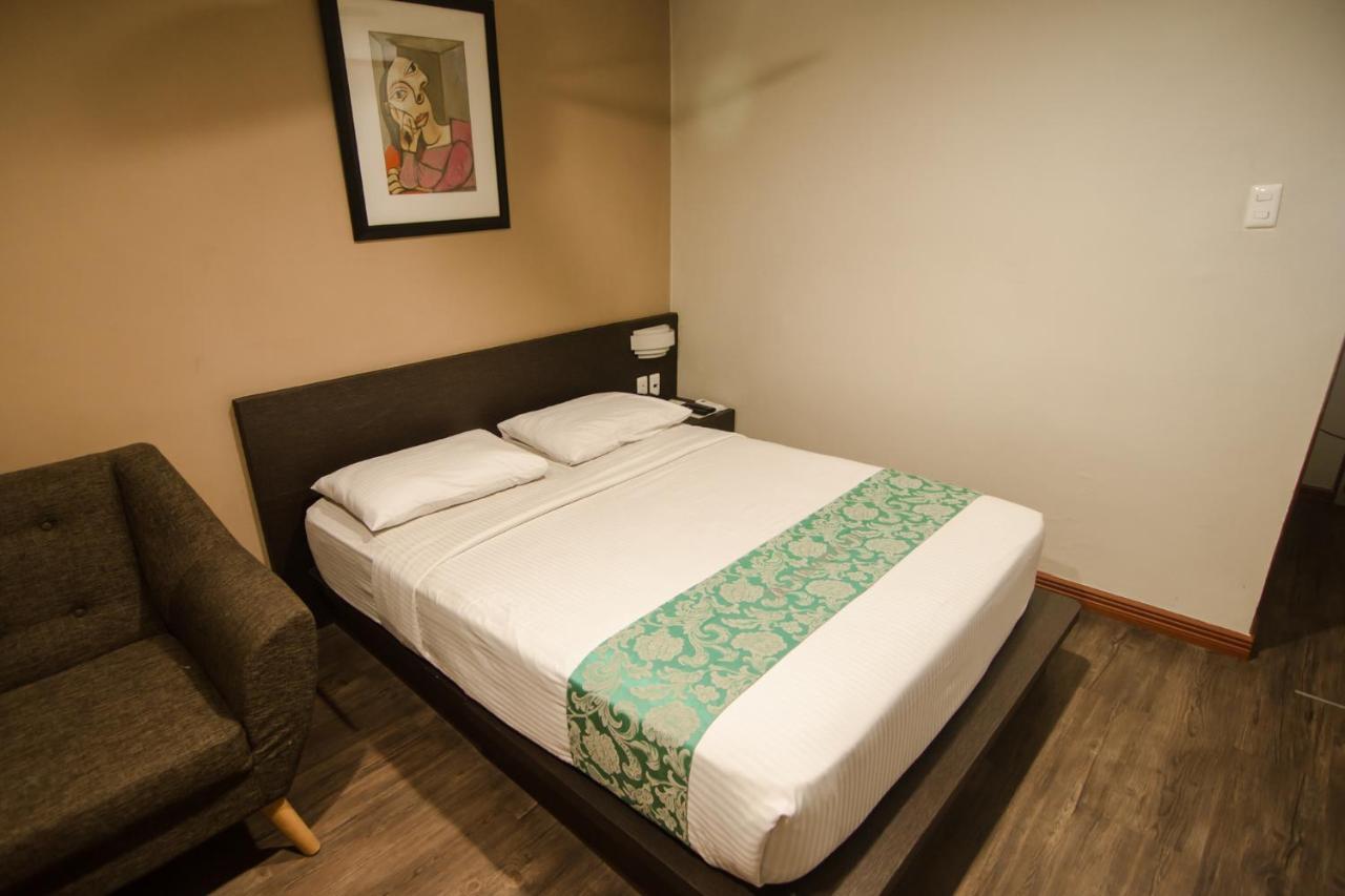 Dg Grami Hotel Paranaque City Exteriör bild