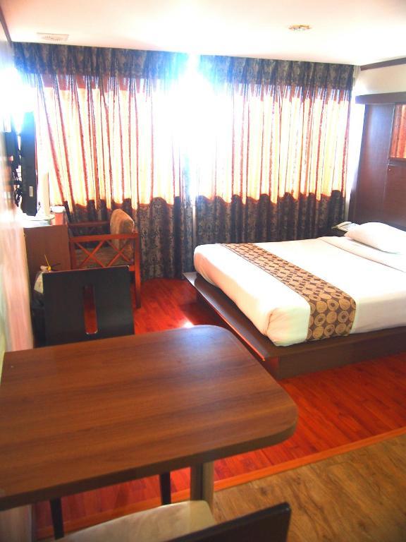 Dg Grami Hotel Paranaque City Rum bild