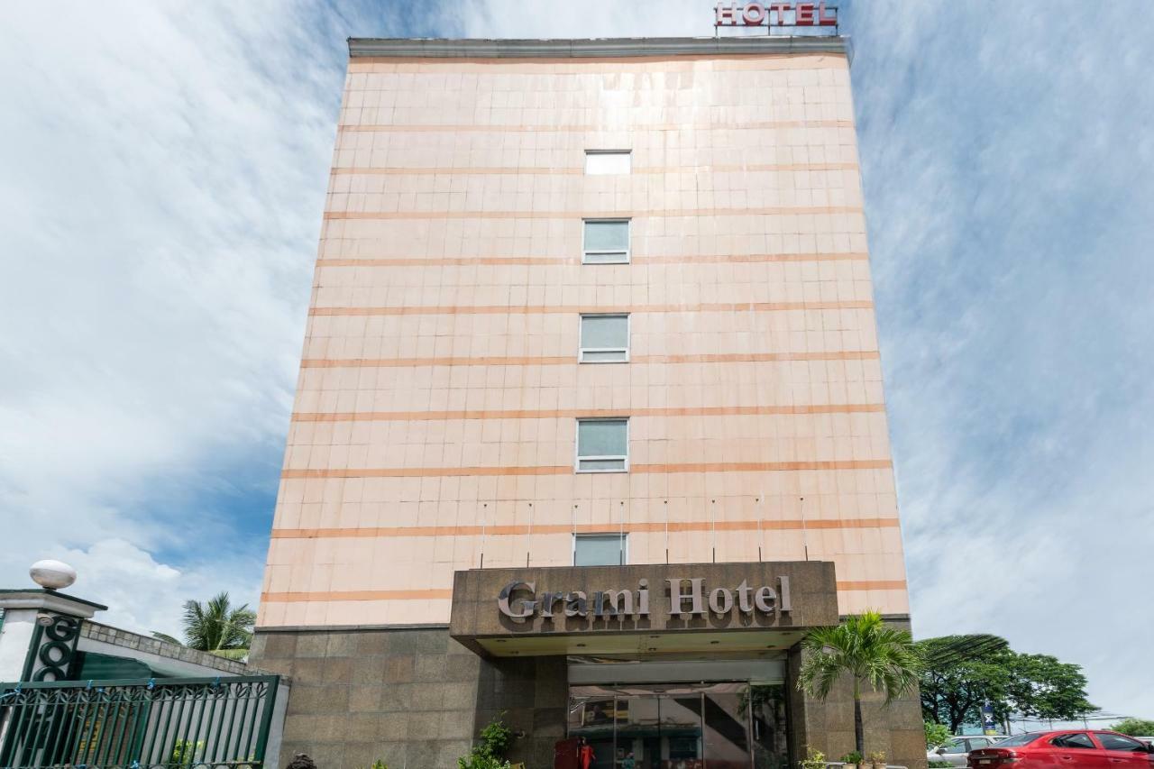 Dg Grami Hotel Paranaque City Exteriör bild