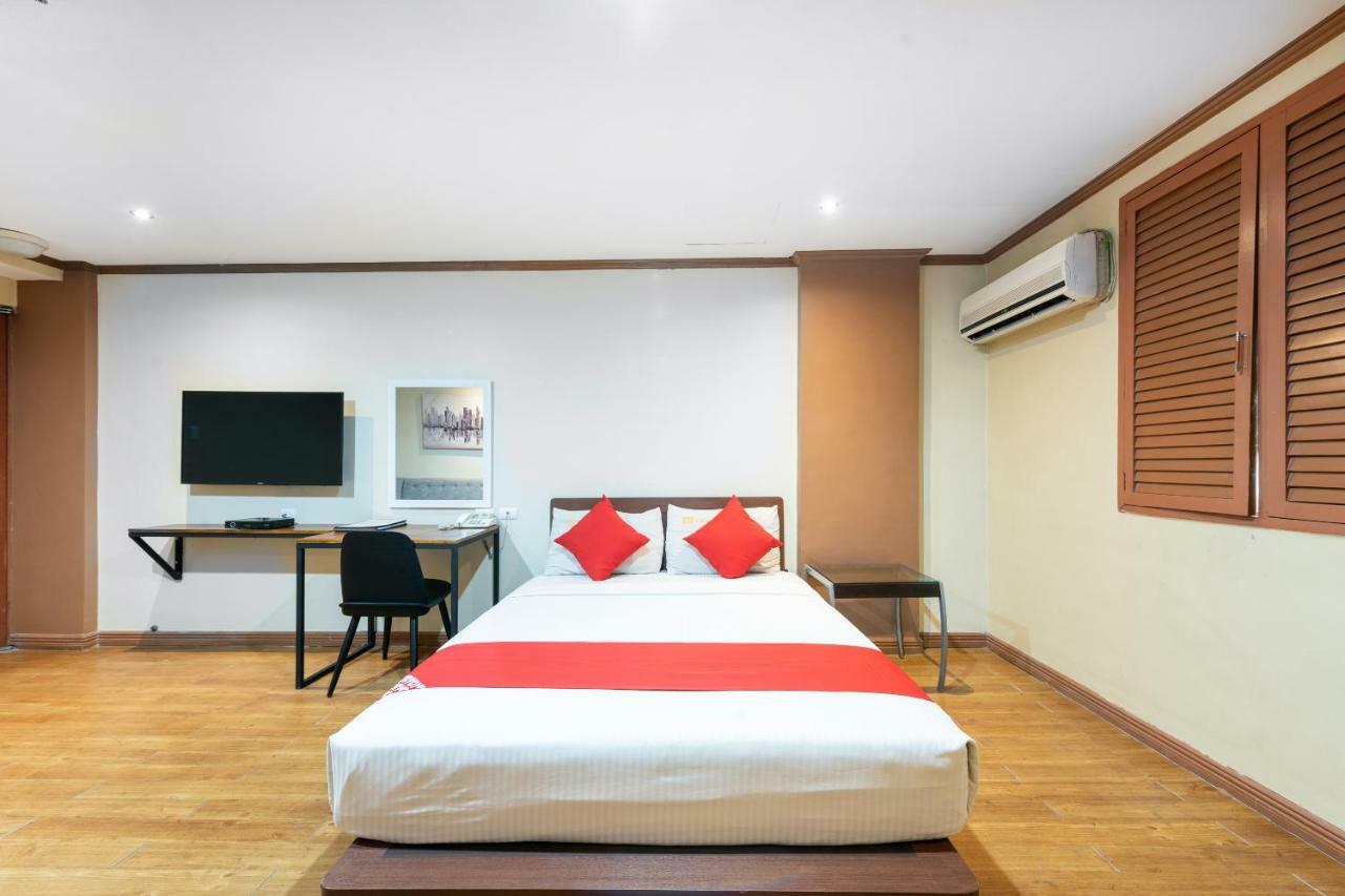 Dg Grami Hotel Paranaque City Exteriör bild