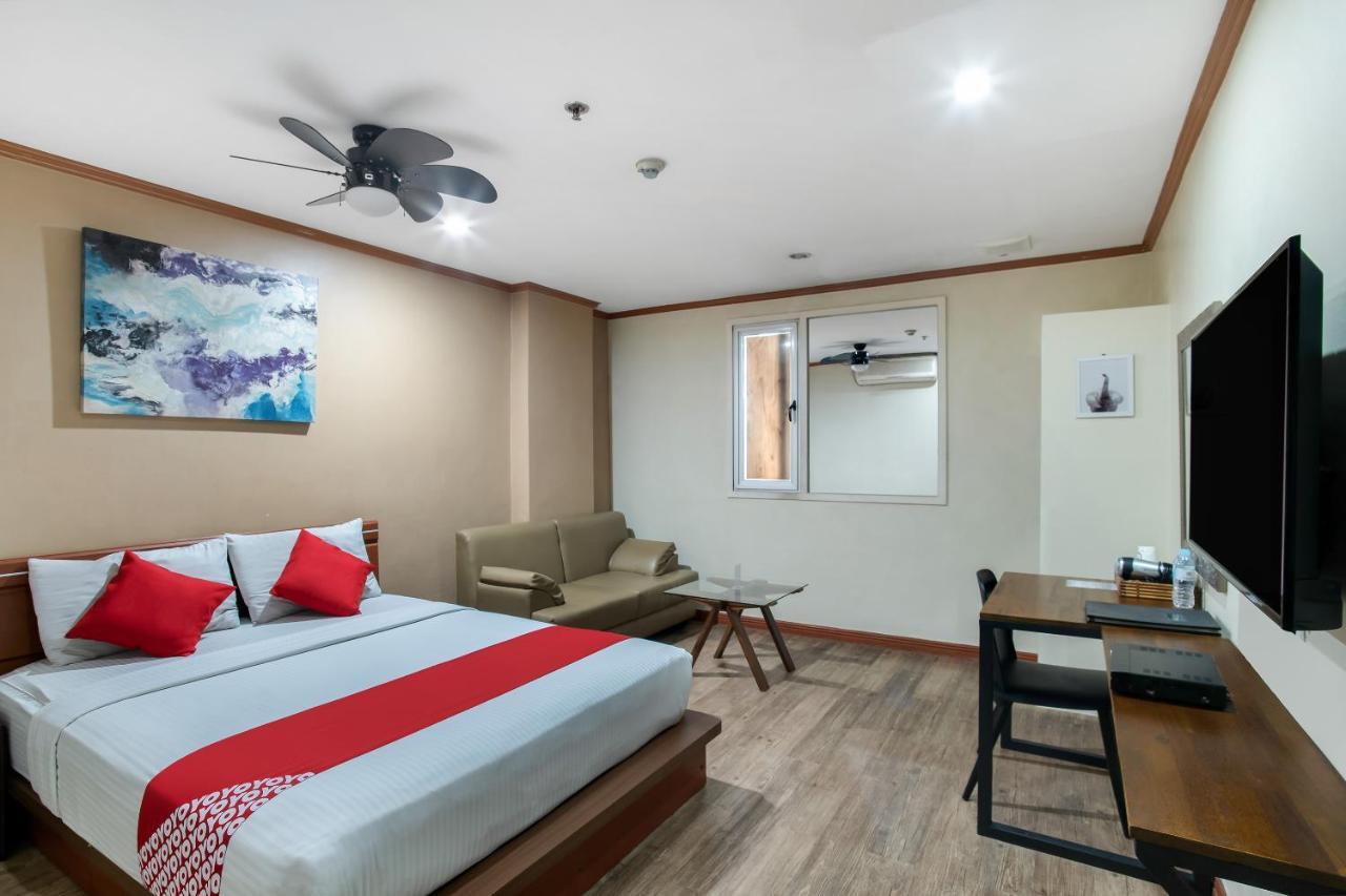 Dg Grami Hotel Paranaque City Exteriör bild